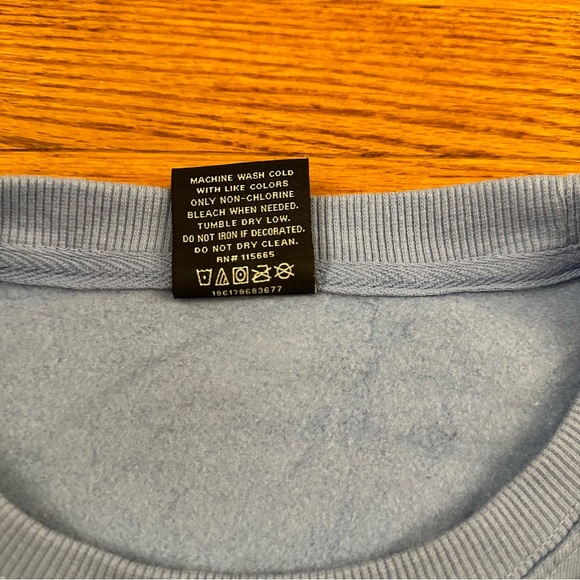 Looney tunes bugs bunny peace love & unity puff paint sweatshirt size large - Picture 4 of 4